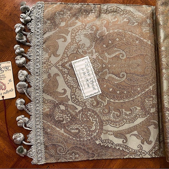 Patricia Spratt Table Linen Set 72” Runner Set of 4 Placemats and 8 Napkins NWT - Picture 5 of 12